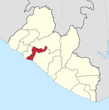 Остров обезьян расположен в округе Маргиби на севере от центрального побережья Либерии