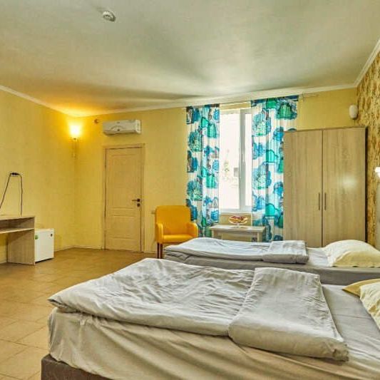 Отели 1-2*, Гостевые домики, Отели 3*, Бунгало