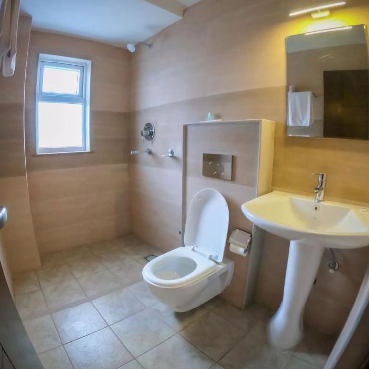 Отели 1-2*, Отели 3*