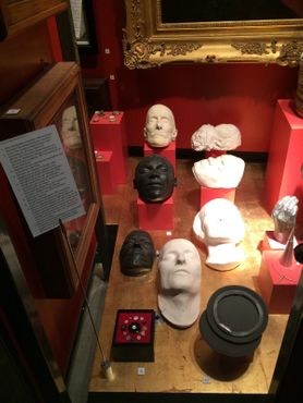Постоянная выставка посмертных масок