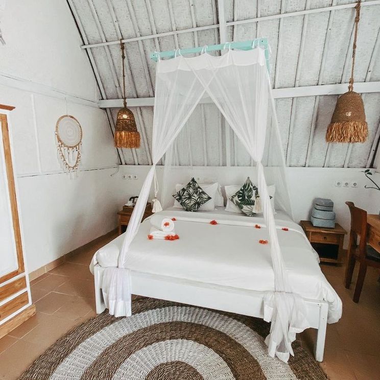 Отели 4*, Бутик-отели, Отели 5*, Бунгало, Виллы