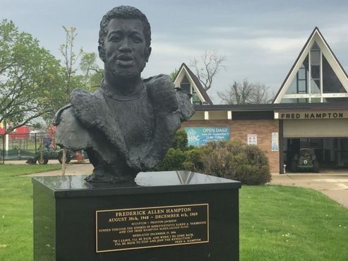 Бюст Фреда Хэмптона