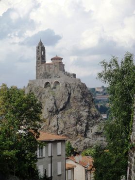 Сен-Мишель д'Эгиль