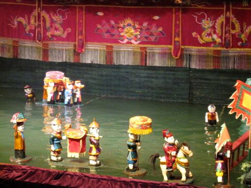Ханойский кукольный театр на воде Тханг Лонг