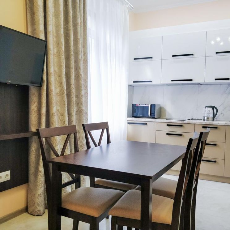 Гостиницы 3*, Гостиницы 4*, Апартаменты