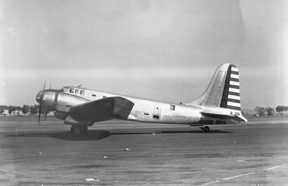 Бомбардировщик Douglas B-23 Dragon 