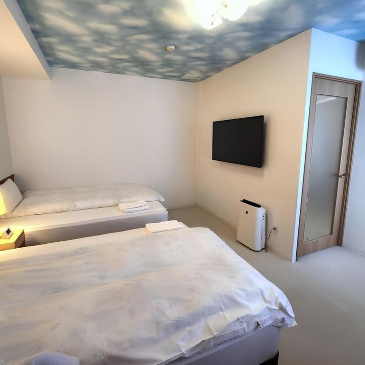 Гостевые домики, Отели 3*, Отели 4*, Апартаменты, Виллы