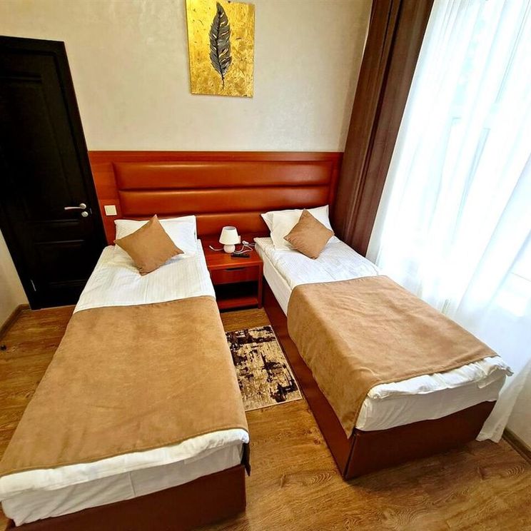 Отели 1-2*, Гостевые домики, Отели 3*