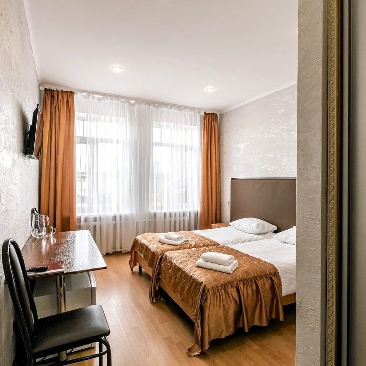 Отели 1-2*, Отели 3*