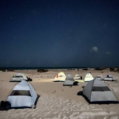 Отели 3*, Палатки