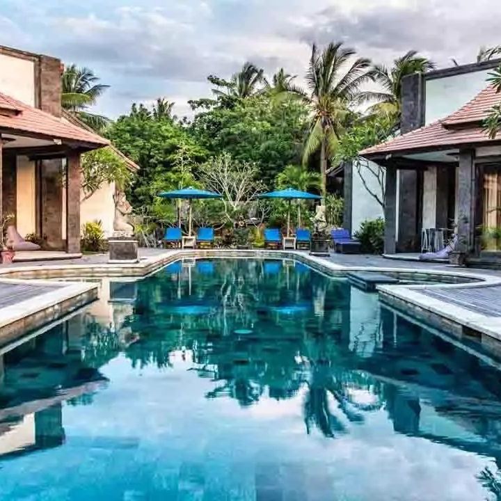 Гостиницы 4*, Вилла