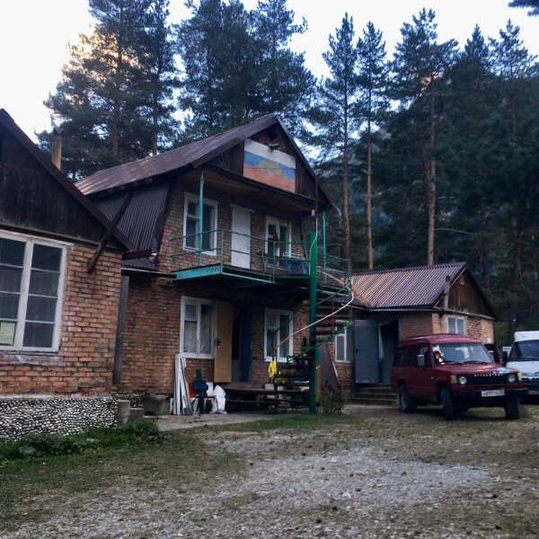 Кемпинги, Хостелы, Хижины, Палатки