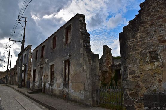Улица деревни Орадур-сюр-Глан