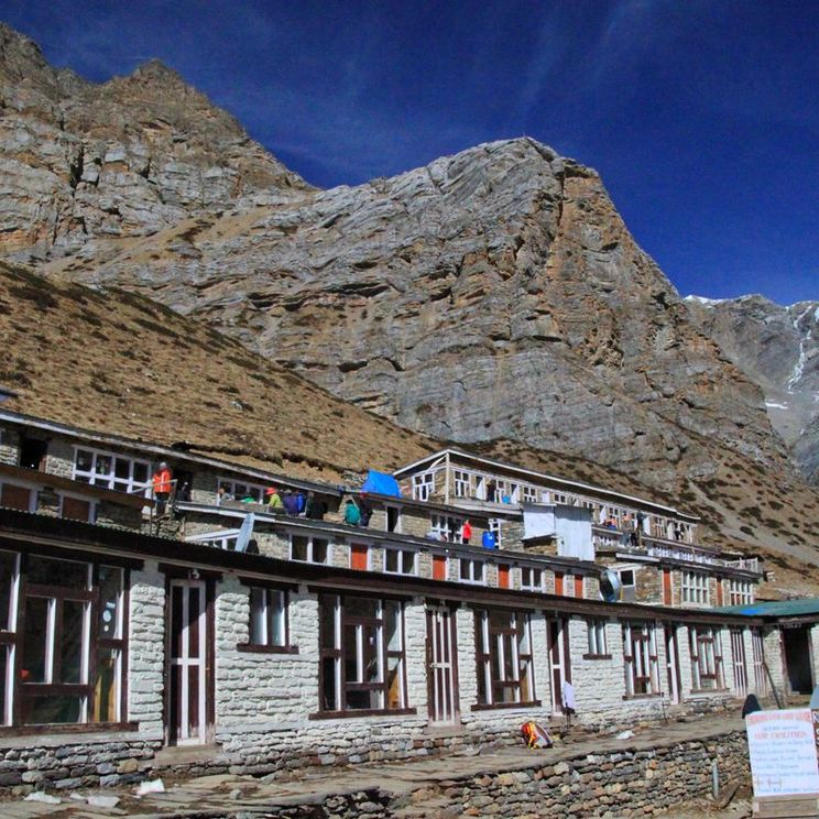 Отели 3*, Лоджи