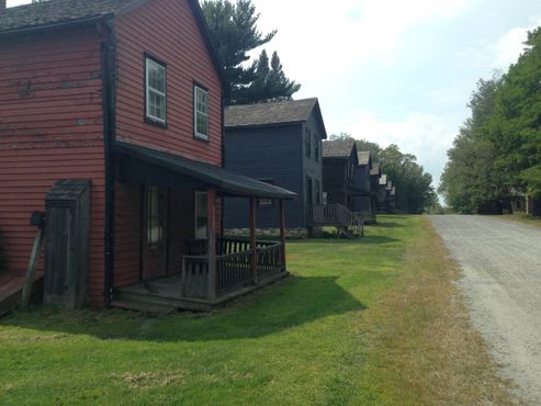 Шахтёрский посёлок Экли