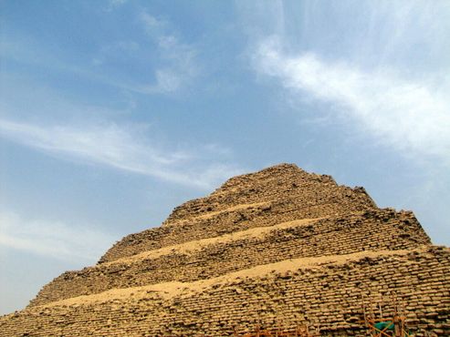 Пирамида Джосера 60 метров в высоту