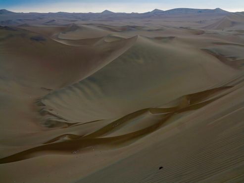 Песчаная дюна в форме спирали ДНК