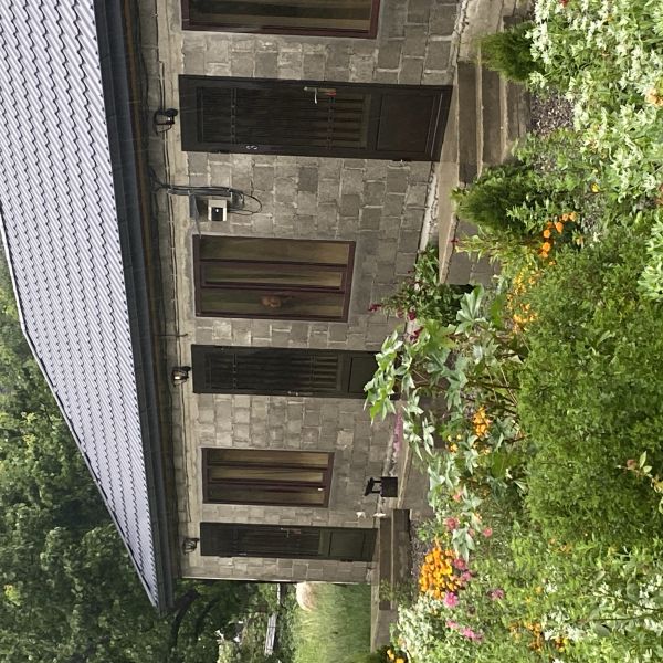 Гостиницы 1-2*, Гостевые домики