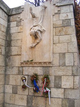 Памятник Петеру Мансфельду в Будапеште