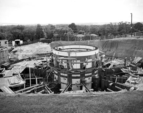 Строительство башни «Картуил»