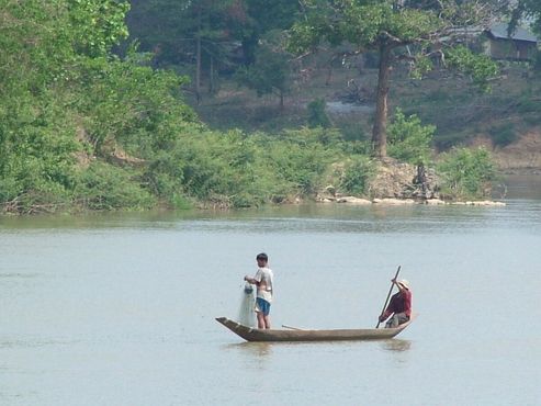 Рыбалка на реке Срепок во Вьетнаме