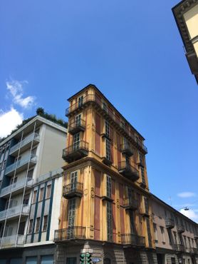 «Фетта ди Полента», вид с ул. Сан Маурицио