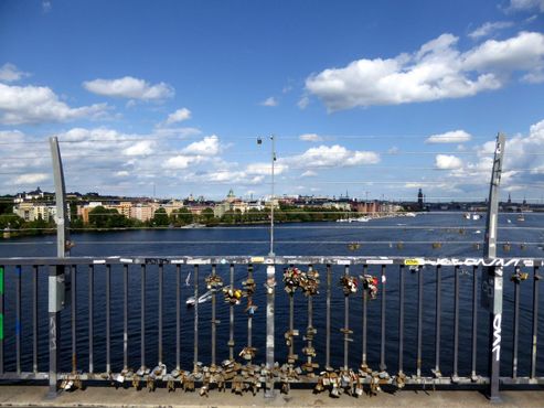 Замки любви и вид на центр Стокгольма