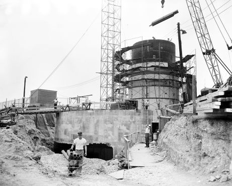 Строительство башни «Картуил»