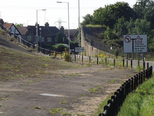 Остатки трассы Бруклендс