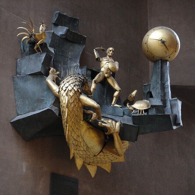 Защитник времени: где находится и что посмотреть рядом