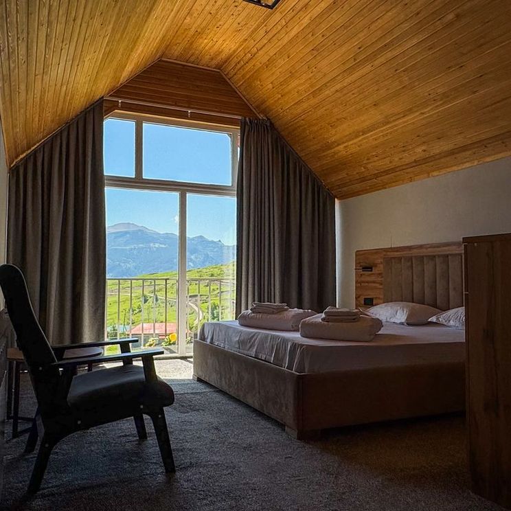 Отели 1-2*, Гостевые домики, Отели 3*, Коттеджи