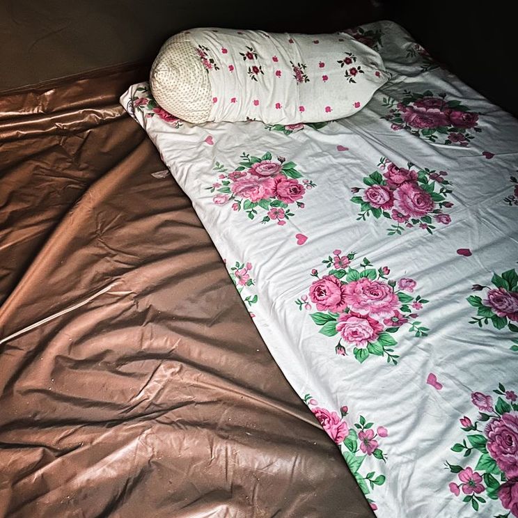 Отели 4*, Палатки