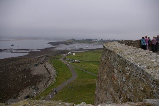 Вид со стороны замка