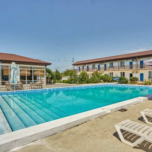 Отели 1-2*, Гостевые домики, Отели 3*, Бунгало