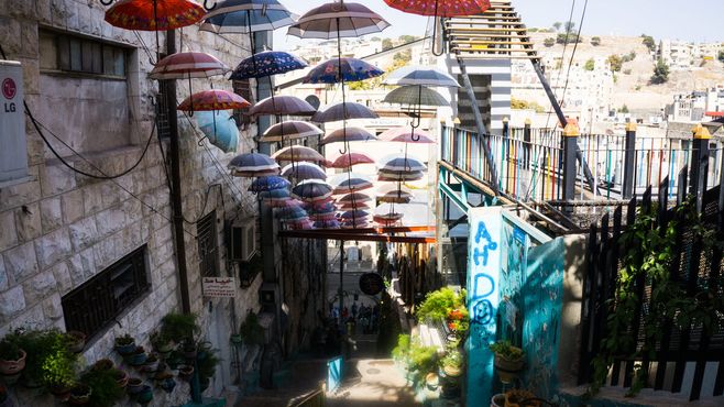 Зонтичные лестницы Аммана