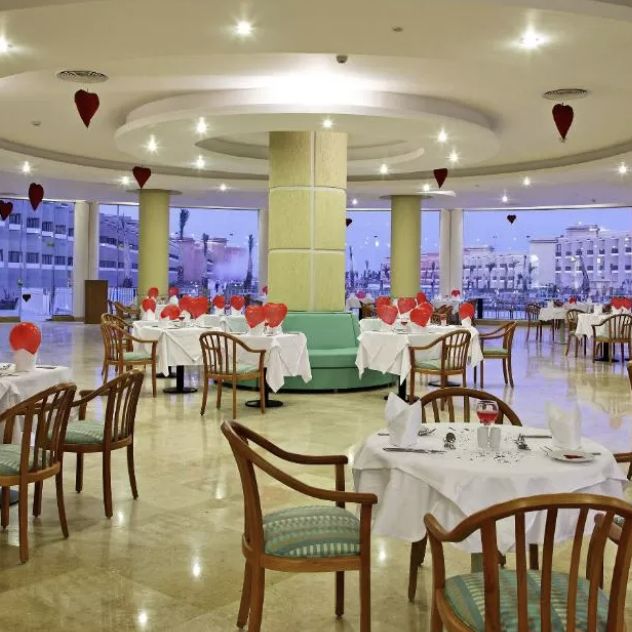 Отели 4*, Бутик-отели, Хаусботы, Палатки