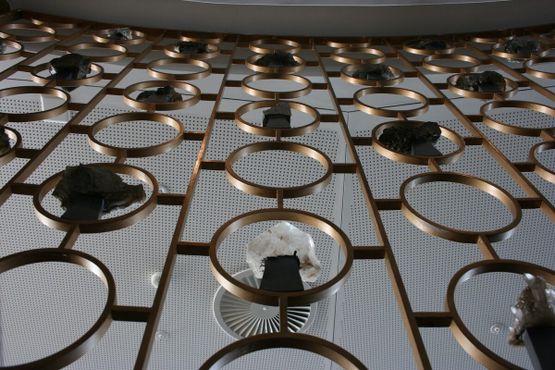 Эти золотые кольца можно увидеть в фильме