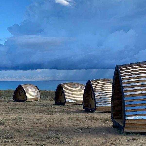 Отели 4*, Глэмпинги, Коттеджи, Юрты