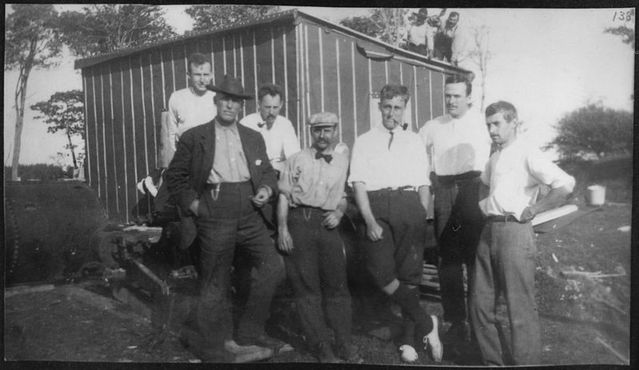 Франклин Делано Рузвельт с друзьями на острове Оук