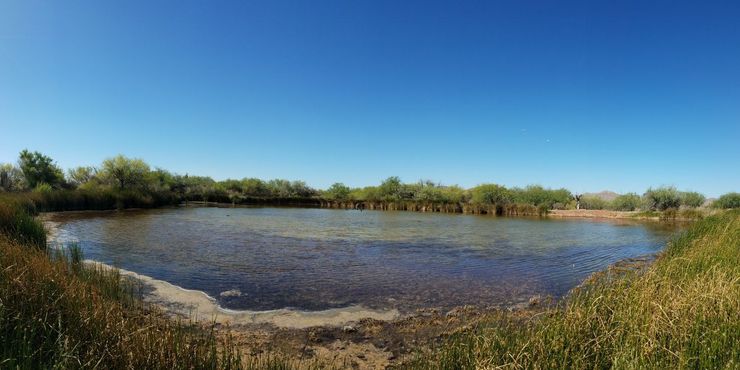 Источник Китобакито