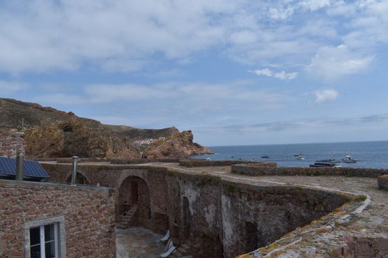 Вид на Атлантику из форта Сан-Жуан-Батишта