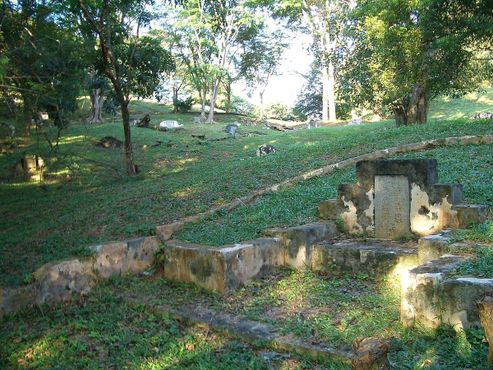 Букит-Чина, китайское кладбище в Малакке