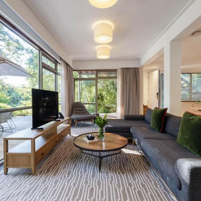 Отели 4*, Лоджи