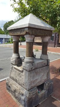 Фонтан трезвости