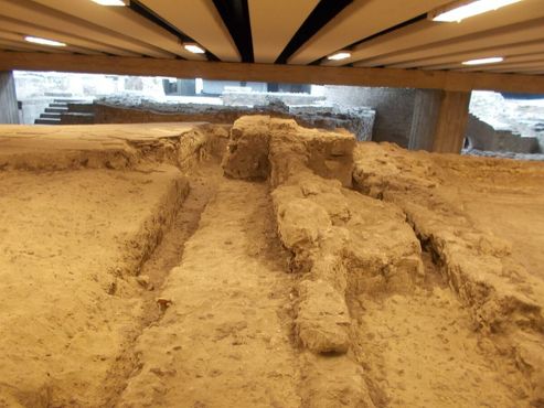 Римские бани в подземном переходе площади Флориан