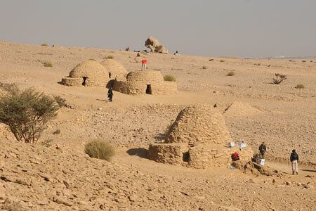 Ульеобразные гробницы Джабаль-Хафит