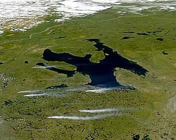 Большое Медвежье озеро, снимок со спутника