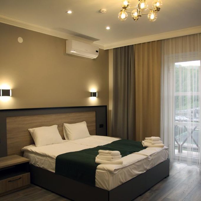 Отели 3*, Отели 4*, Палатки