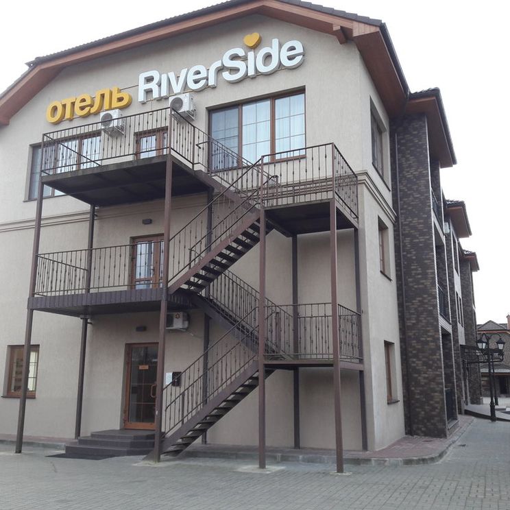 Гостиницы 3*