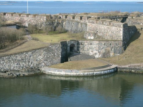 Кунинкаанпортти (Королевский порт), часть крепости Суоменлинна